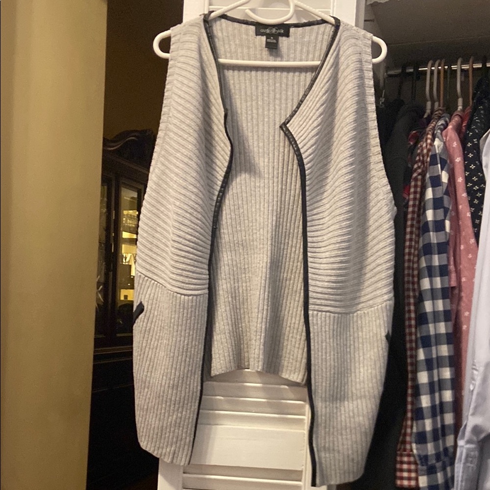 August Silk Gray Cardigan with Chunky Knit Texture